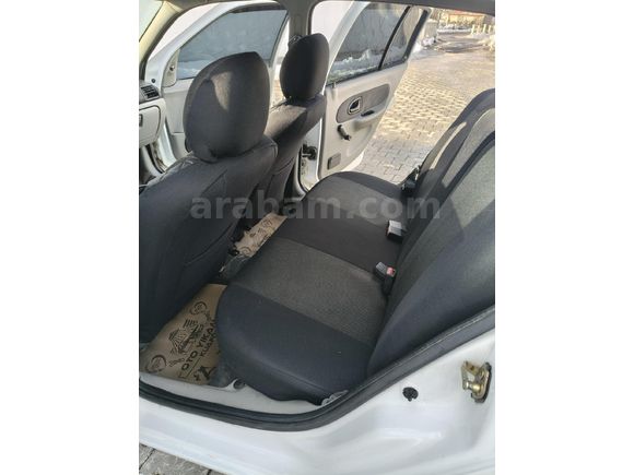 Sahibinden Renault Clio 1.4 Authentique 2005 Model