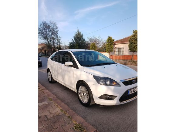 Memurdan otomatik orjinal 167000kmde Ford Focus 1.6 Titanium 2010 Model
