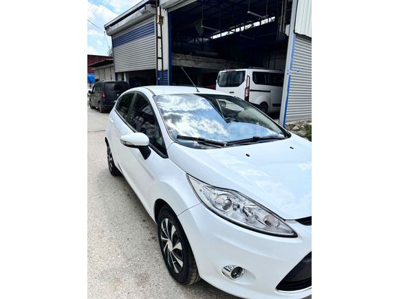 Sahibinden Ford Fiesta 1.4 TDCi Trend 2011 Model 