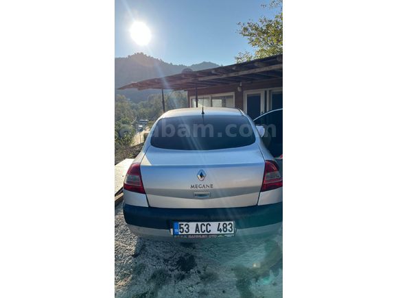 Sahibinden Renault Megane 1.5 dCi Authentique 2010 Model  190.000 km Gri