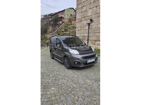 Sahibinden Fiat Fiorino Combi 1.4 Eko Premio 2023 Model