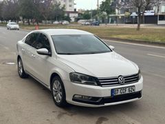 Sahibinden Volkswagen Passat 1.4 TSi BlueMotion Trendline 2014 Model Antalya 215.000 km Beyaz