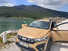 Sahibinden Dacia Sandero Stepway 1.0 Tce Expression 2024 Model  28.600 km Sarı