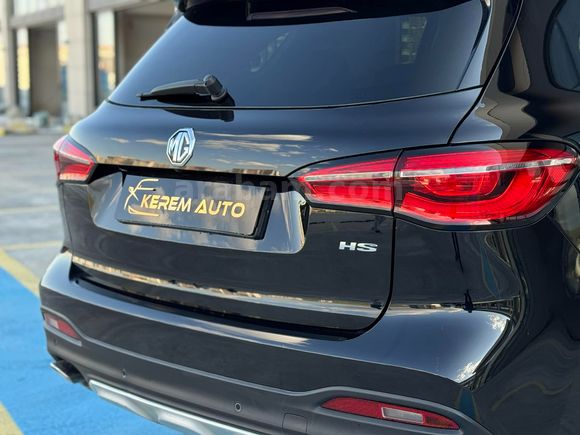 2024 MG HS 1.5 T-GDI LUXURY CAM TAVAN HATASIZ 54 BİN'DE