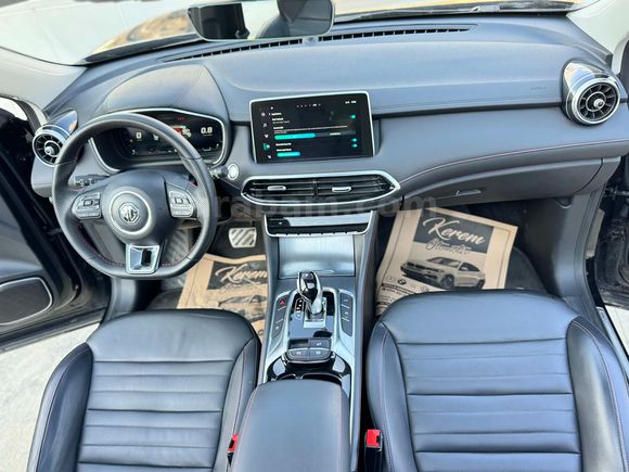 2024 MG HS 1.5 T-GDI LUXURY CAM TAVAN HATASIZ 54 BİN'DE