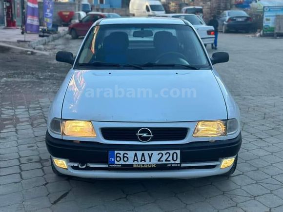 Sahibinden kazasız Opel Astra 1.6 Classic 2001 Model