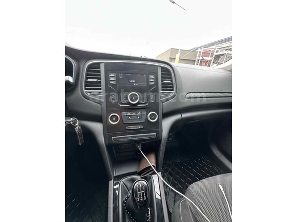 Sahibinden Renault Megane 1.6 Joy 2017 Model 