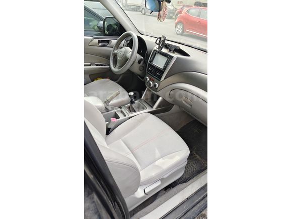 Sahibinden Subaru Forester 2.0 TD Comfort 2011 Model