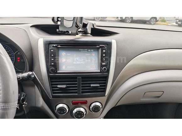 Sahibinden Subaru Forester 2.0 TD Comfort 2011 Model