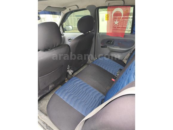 Sahibinden Renault Clio 1.4 RNA 2000 Model 