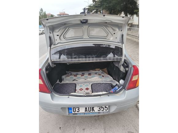 Sahibinden Renault Clio 1.4 RNA 2000 Model 