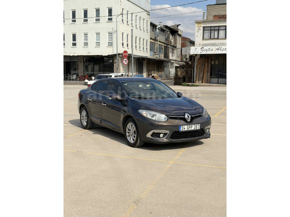 Galeriden Renault Fluence 1.5 dCi Icon 2013 Model Bursa 203.000 km Kahverengi