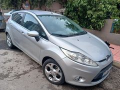 Sahibinden Ford Fiesta 1.4 TDCi Titanium X 2011 Model  178.000 km Gri (Gümüş)