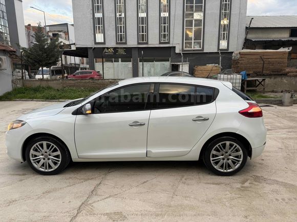 Galeriden Renault Megane 1.5 dCi GT-Line 2012 Model Bursa