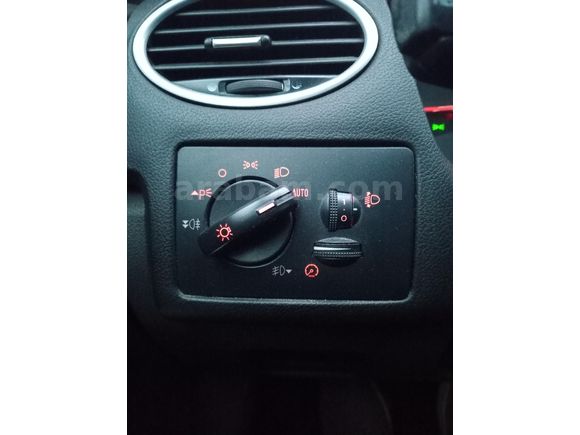 Sahibinden Ford Focus 1.6 TDCi Titanium 2011 Model  150.000 km Siyah