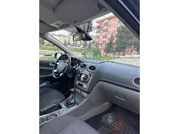 Sahibinden Ford Focus 1.6 TDCi Titanium 2011 Model  150.000 km Siyah