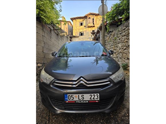 Sahibinden Citroen C4 1.6 e-HDi Confort Plus 2012 Model  153.000 km Gri