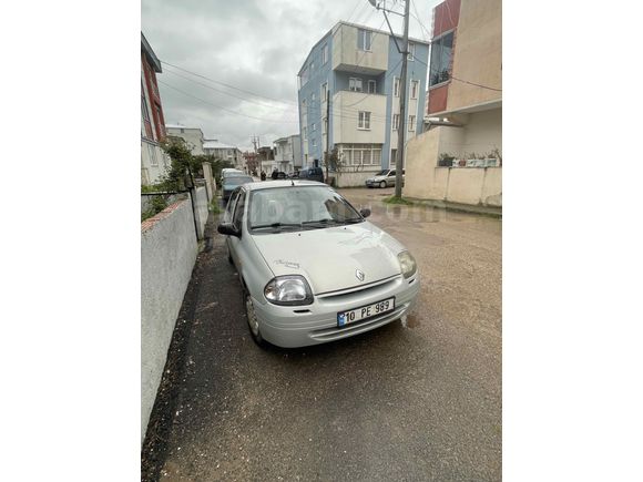 Sahibinden Renault Clio 1.4 RNA 2000 Model 