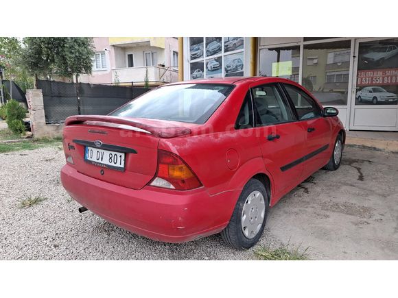 17 yıllık 2.Sahibinden Ford Focus 1.6 Ambiente 2000 Model  257.000.    km