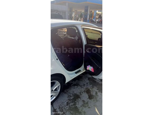 SAHİBİNDEN İHTİYAÇTAN SATILIK TEMIZ ARAC