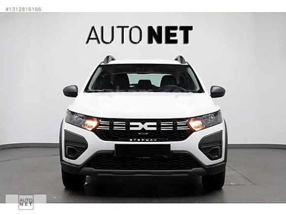 BOYASIZ 2024 DACİA SANDERO STEPWAY 1.0 TCE CVT EXPRESSİON