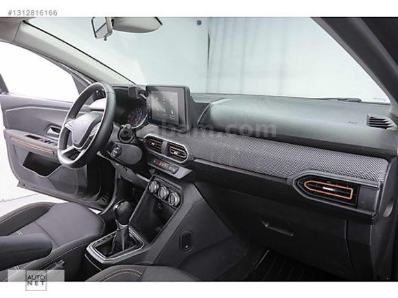 BOYASIZ 2024 DACİA SANDERO STEPWAY 1.0 TCE CVT EXPRESSİON