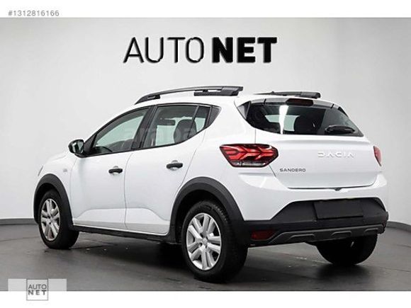 BOYASIZ 2024 DACİA SANDERO STEPWAY 1.0 TCE CVT EXPRESSİON