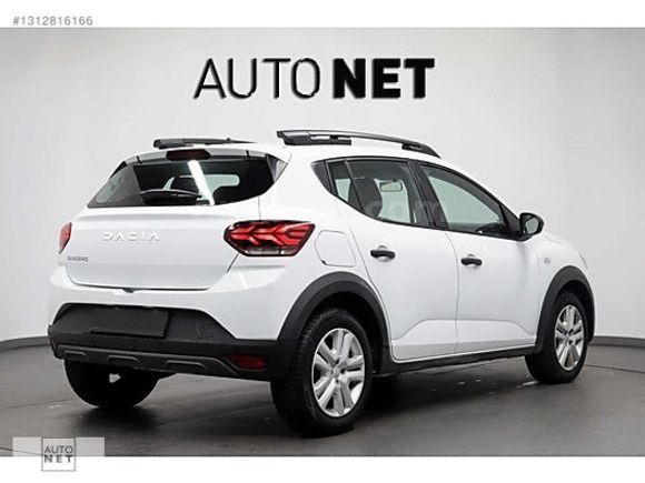 BOYASIZ 2024 DACİA SANDERO STEPWAY 1.0 TCE CVT EXPRESSİON