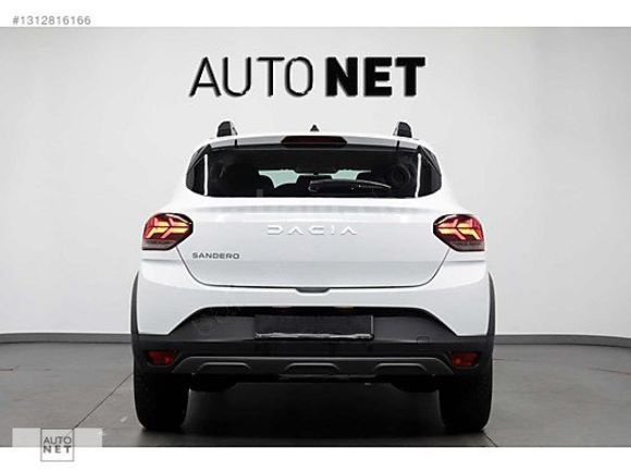 BOYASIZ 2024 DACİA SANDERO STEPWAY 1.0 TCE CVT EXPRESSİON