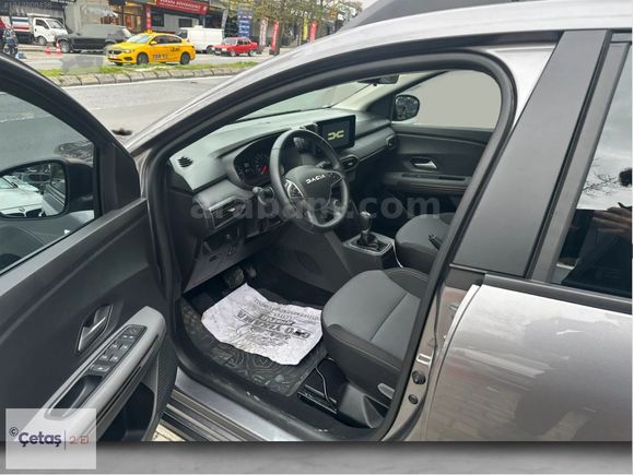 ÇETAŞ RENAULT'DAN 2025 SANDERO STEPWAY 1.0 TCE EXTREME CVT 90 HP