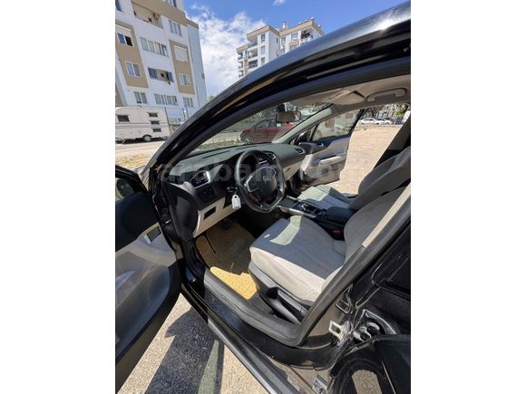 Sahibinden Citroen C4 1.6 e-HDi Confort 2012 Model 