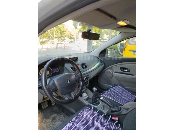 Sahibinden Renault Megane 1.5 dCi Sport Tourer Expression 2010 Model