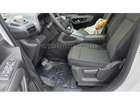 Sahibinden Opel Combo 1.5 CDTI Ultimate 2025 Model