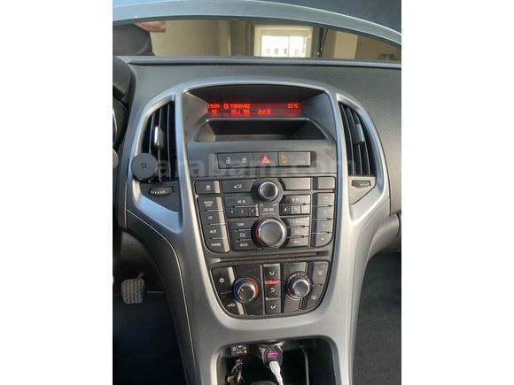 Sahibinden Opel Astra 1.6 Edition 2012 Model  96.500 km Siyah
