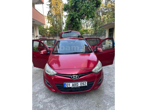 Sahibinden Hyundai i20 1.4 CRDi Sense 2014 Model 