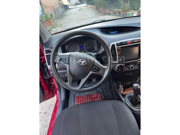 Sahibinden Hyundai i20 1.4 CRDi Sense 2014 Model 