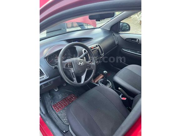 Sahibinden Hyundai i20 1.4 CRDi Sense 2014 Model 