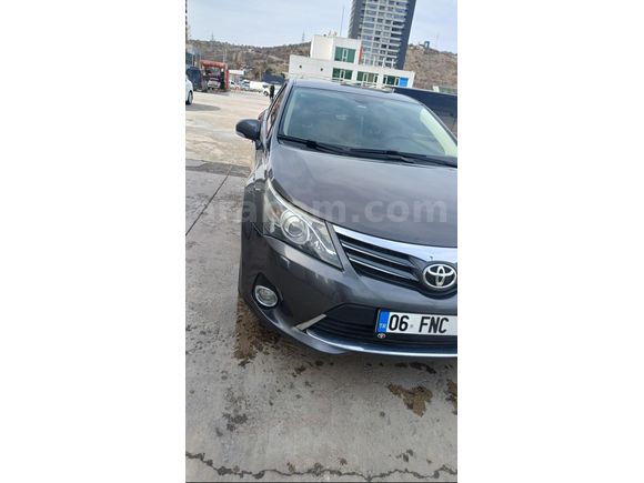 Sahibinden Toyota Avensis 1.6 Elegant Extra 2012 Model