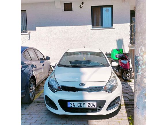 Sahibinden Kia Rio 1.4 CRDi Natty 2012 Model 
