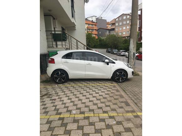 Sahibinden Kia Rio 1.4 CRDi Natty 2012 Model 
