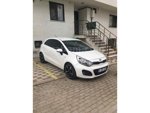 Sahibinden Kia Rio 1.4 CRDi Natty 2012 Model 
