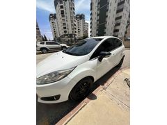 Memurdan Ford Fiesta 1.6 Titanium 2014 Model 