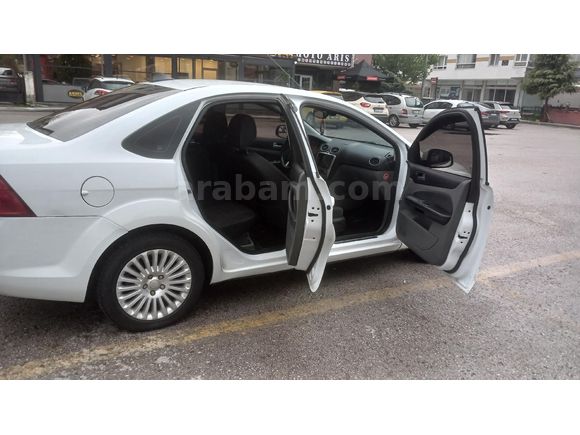 Sahibinden Ford Focus 1.6 TDCi Titanium 2010 Model