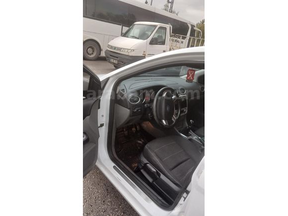 Sahibinden Ford Focus 1.6 TDCi Titanium 2010 Model