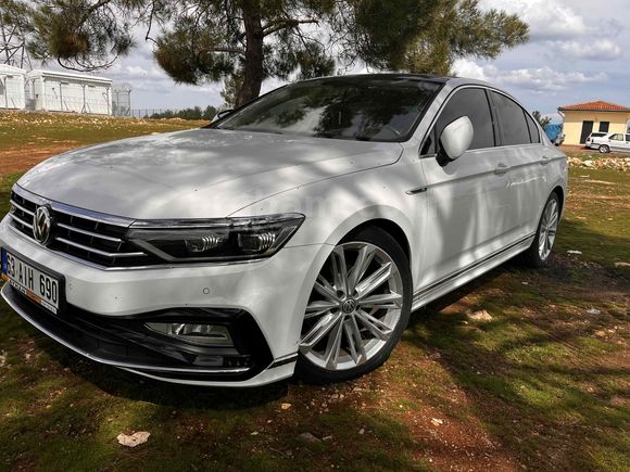 Sahibinden Volkswagen Passat 1.6 TDi BlueMotion R Line 2020 Model 
