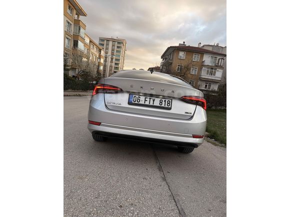 Sahibinden Skoda Octavia 1.5 e-Tec Premium 2022 Model 