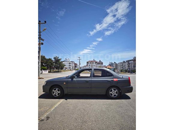 Sahibinden Hyundai Accent 1.3 LX 2002 Model 