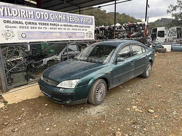 FORD MONDEO 2.0 GHİA MOTORDA TEKLEME VAR