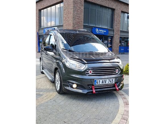 Acil Sahibinden Ford Tourneo Courier 1.6 TDCi Titanium Plus 2017 Model