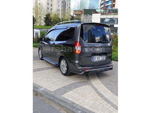 Acil Sahibinden Ford Tourneo Courier 1.6 TDCi Titanium Plus 2017 Model